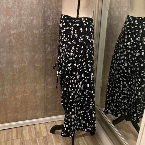 C/MEO Collective Black and White Asymmetrical Wrap Midi Skirt, S - Picture 5 of 8